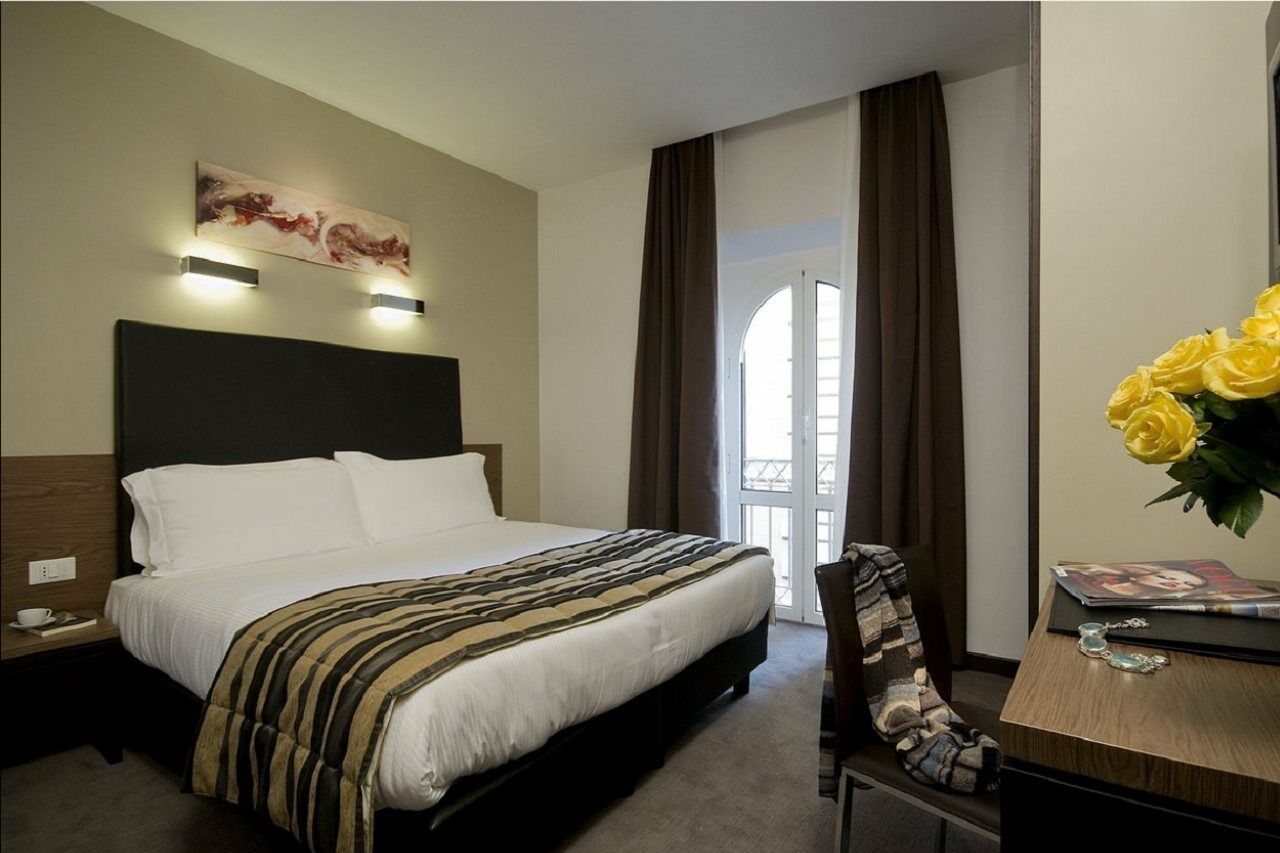 Hotel Rinascimento - Gruppo Trevi Hotels Róma Kültér fotó