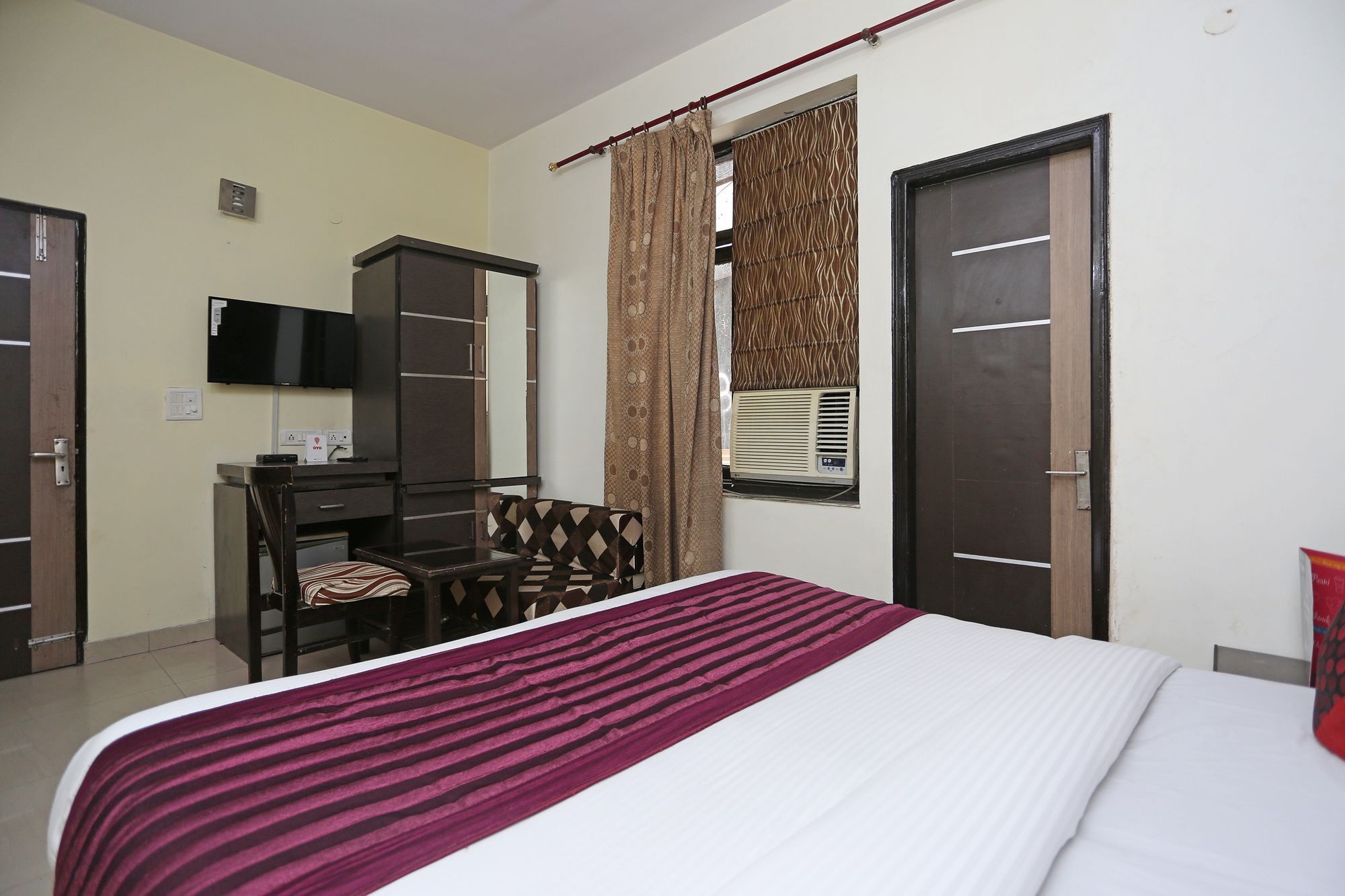 Oyo 9601 Hotel Sunshine Residency Castle Noida Kültér fotó