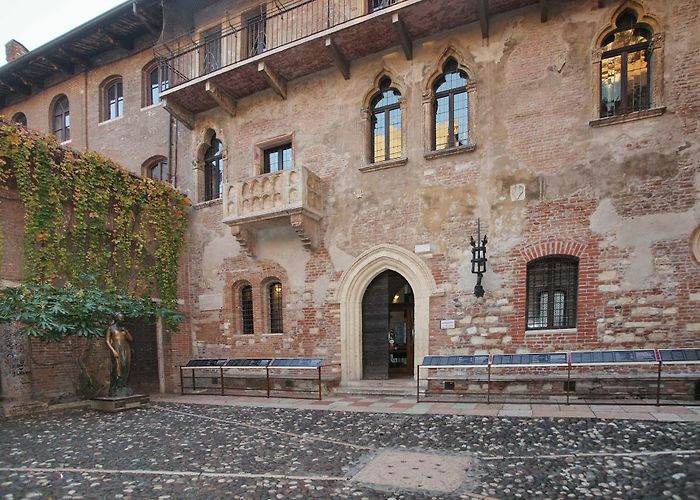 Giulietta's House Juliet's House and Museum, poi photo