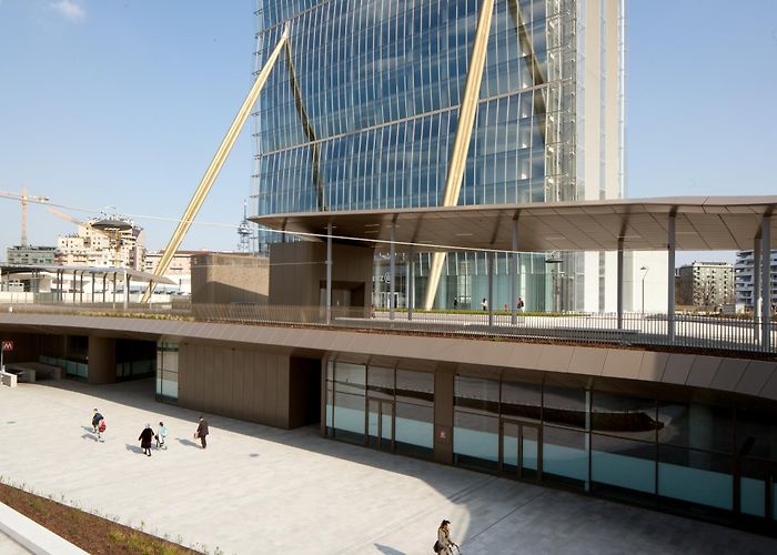 Tre Torri Metro Stop One Works Piazza Tre Torri in CityLife Milano | Floornature photo
