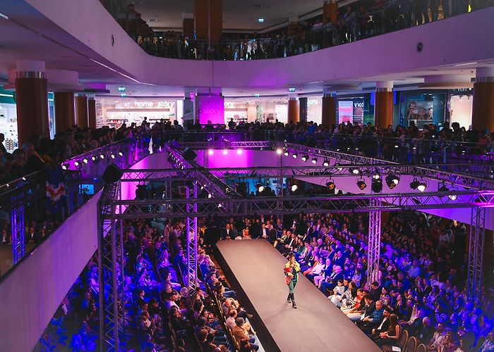 Palacio do Gelo Shopping As 'bodas de cristal' do Palácio do Gelo photo