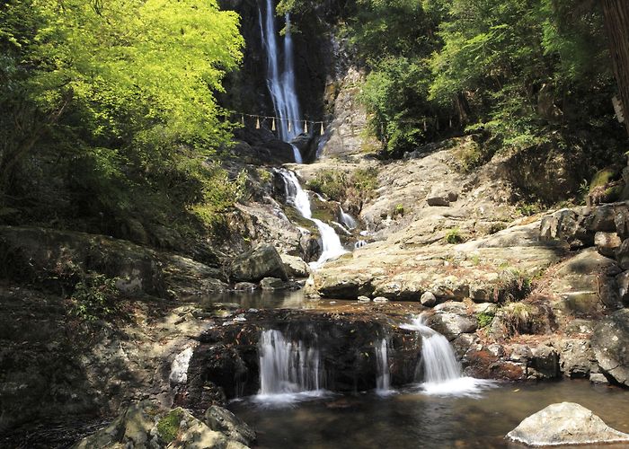 Fukuchi Sanroku Hana Park Sugao No Taki Waterfall - Kokuraminami Ward ｜Expedia.co.jp photo