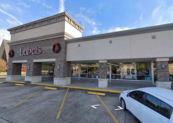 Pierremont Mall Shopping Center 5700 Youree Dr, Shreveport, LA 71105 | Crexi.com photo