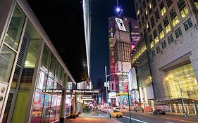 Hilton Garden Inn New York - Times Square Central Exterior photo