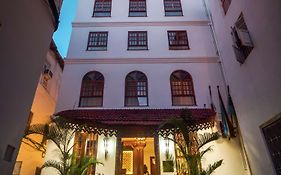 Doubletree By Hilton Zanzibar - Stone Town Hotel Exterior photo