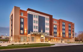 Springhill Suites By Marriott Coralville Exterior photo