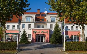 Hotel Platán Debrecen Exterior photo