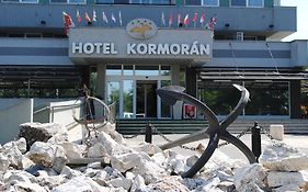 Hotel Kormorán Šamorín Exterior photo