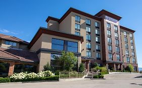 Hotel Kelowna & Conference Centre Exterior photo