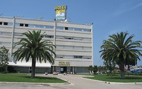 Hotel Miramare Pescara Exterior photo