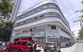 Diplomat Hotel Cebu Exterior photo