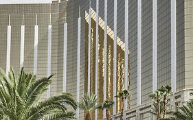 Four Seasons Hotel Las Vegas Exterior photo