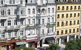 Hotel Palacky Karlovy Vary Exterior photo