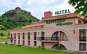 Hotel Kapitany Wellness Sümeg Exterior photo