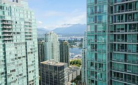 Dunowen Properties Apartman Vancouver Exterior photo