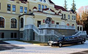 Rubezahl Marienbad Luxury Castle Hotel Golf Exterior photo
