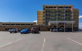 Clarion Hotel Convention Center Minot Exterior photo