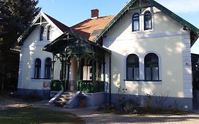 Szalay Villa Veszprém Exterior photo