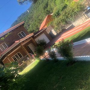 Chalet En El Corazon De La Sierra De Gredos, Pinar De La Atalaya-Tiemblo Villa El Tiemblo Exterior photo