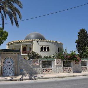 Dar Henani Panzió Monasztir Exterior photo