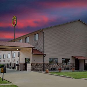 Super 8 By Wyndham Normal Bloomington Motel Exterior photo