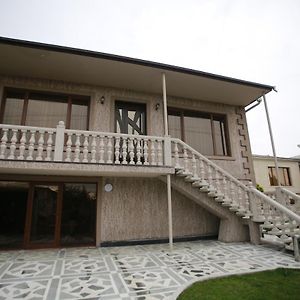 Guest House Nikola Zugdidi Exterior photo