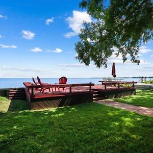 Restored Historic Log Cabin & Deck On Lake Erie Luna Pier Exterior photo