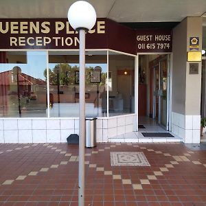 Queen'S Place Johannesburg Exterior photo