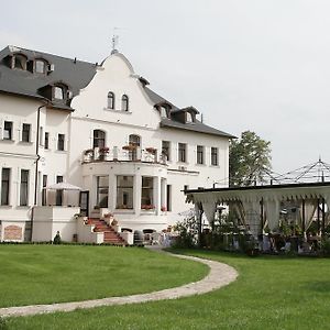 Hotel Usadba Kalinyingrád Exterior photo
