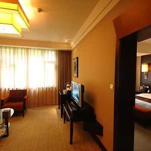 Fule Jiuzhou International Hotel Mienjang Room photo