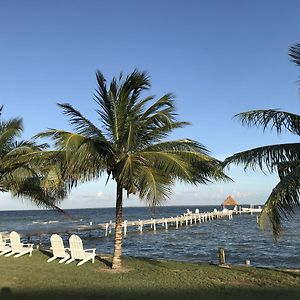 Tilt-Ta-Dock Resort Belize Corozal Exterior photo
