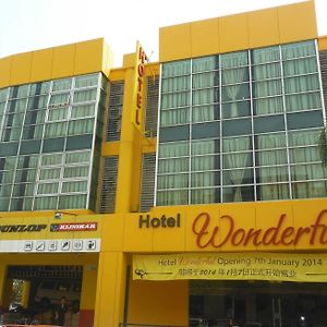 Hotel Wonderful Klang Exterior photo
