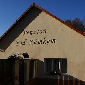 Penzion Pod Zamkem Prŭhonice Exterior photo