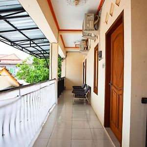 Spot On 2875 Kost Pandawa Syariah Hotel Cilacap Exterior photo