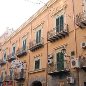 Hotel Vittoria Palermo Exterior photo