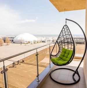 Summerland Sea-View Luxury Apartment Mamaia Exterior photo