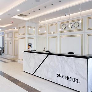 Sky Hotel Krakkó Exterior photo