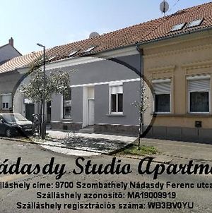 Nádasdy Studió Apartment Szombathely Exterior photo