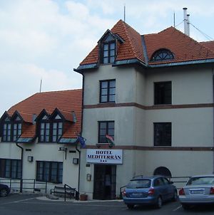 Mediterran Hotel Pécs Exterior photo
