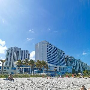New Point Miami Beach Apartments Exterior photo