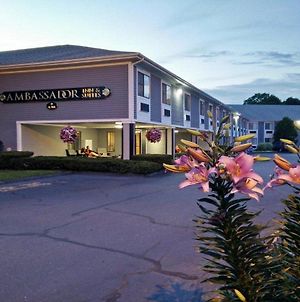 Ambassador Inn And Suites South Yarmouth Exterior photo