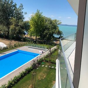 Golden Beach Resort, Siofok Lakeside/Pool/Balcony Exterior photo