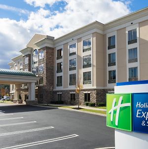 Holiday Inn Express & Suites Stroudsburg-Poconos Exterior photo