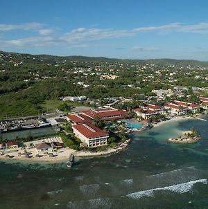 Holiday Inn Resort Montego Bay All Inclusive, An Ihg Hotel Exterior photo