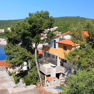 Apartments And Rooms By The Sea Zavalatica, Korcula - 547 Exterior photo