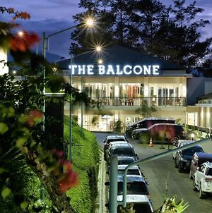 The Balcone Hotel & Resort Bukittinggi Exterior photo