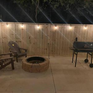 4 Miles/Riverwalk Private Guesthouse With Firepit San Antonio Exterior photo