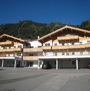 Alpine Resort By Alpin Rentals Kaprun Exterior photo