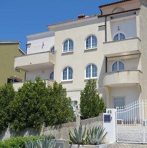 Apartments Villa Urbajs Vrsar Exterior photo