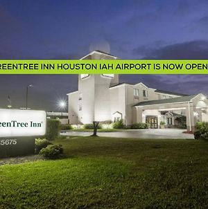 Greentree Inn - Iah Airpot Jfk Blvd Houston Exterior photo